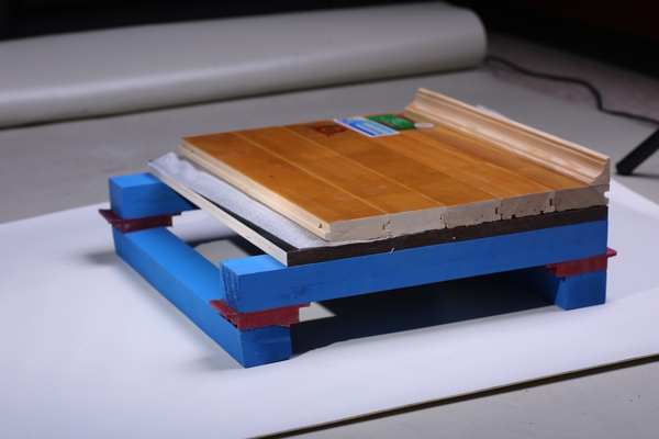 五大連池運動木地板施工